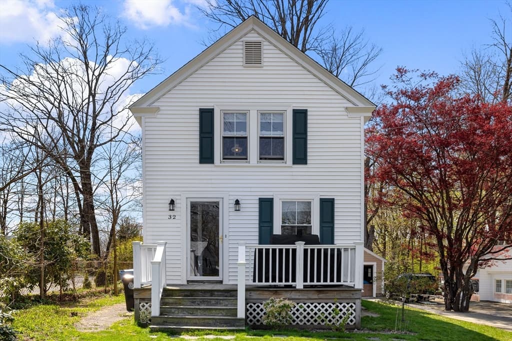 32 Taunton St