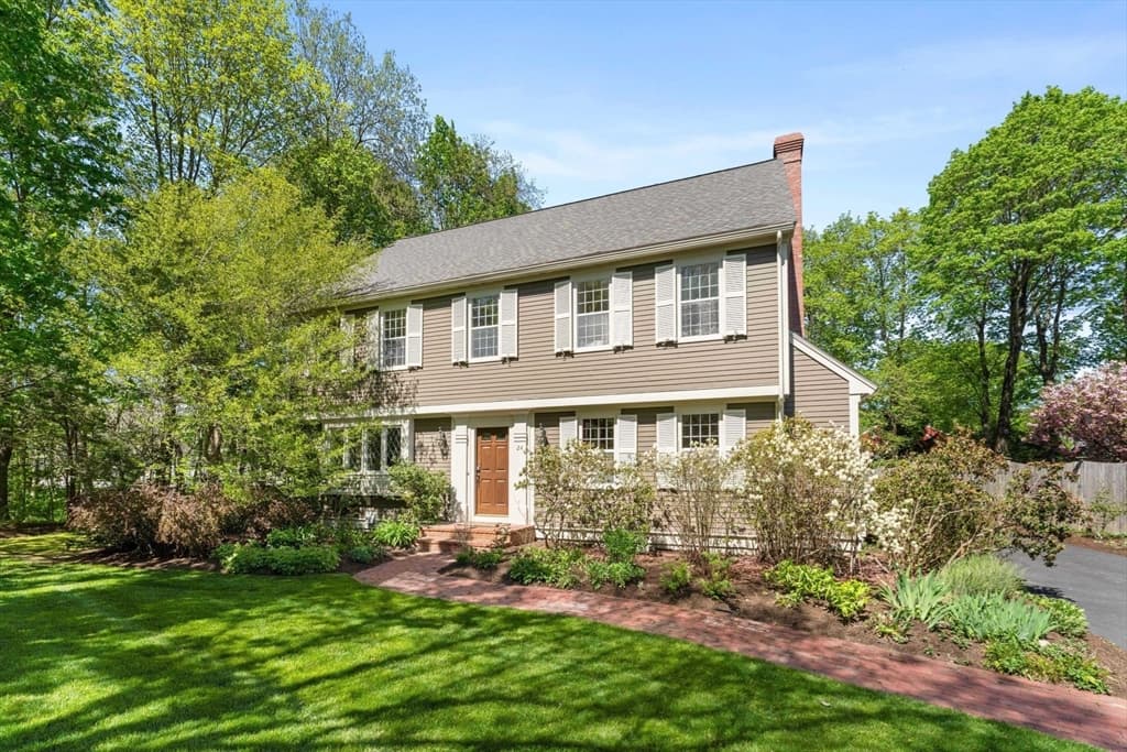 24 Forest Street
