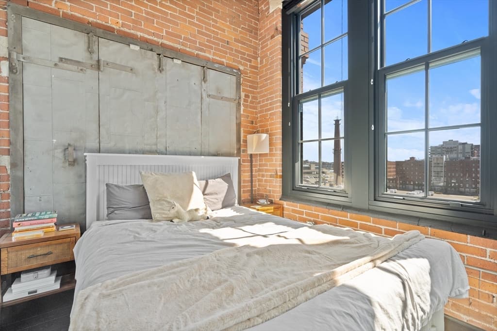 319 A St #510