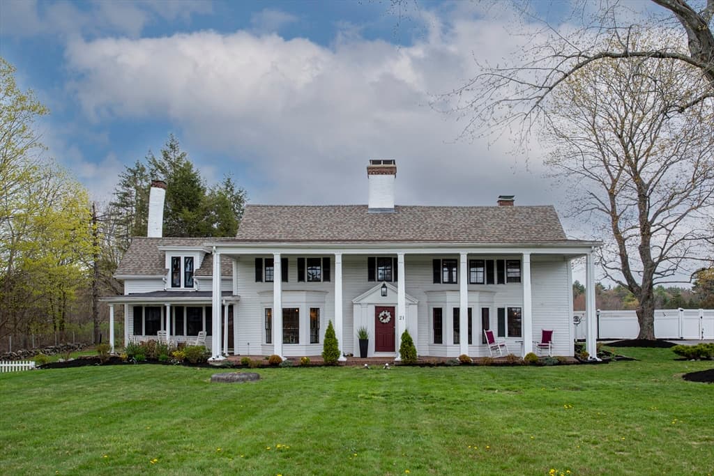 21 Endicott Rd