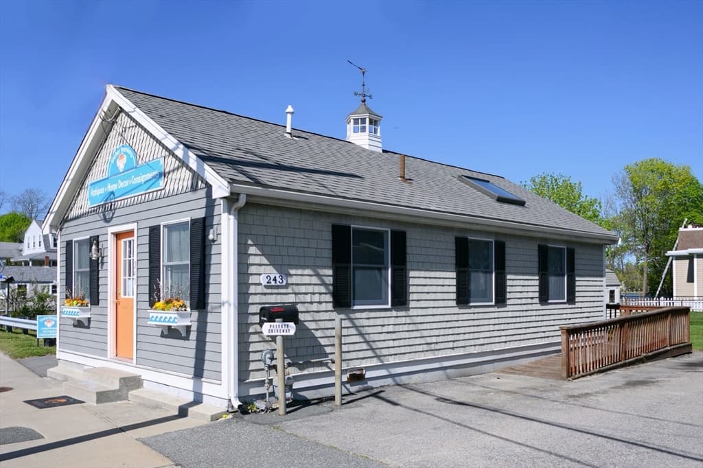 243 Hull Street