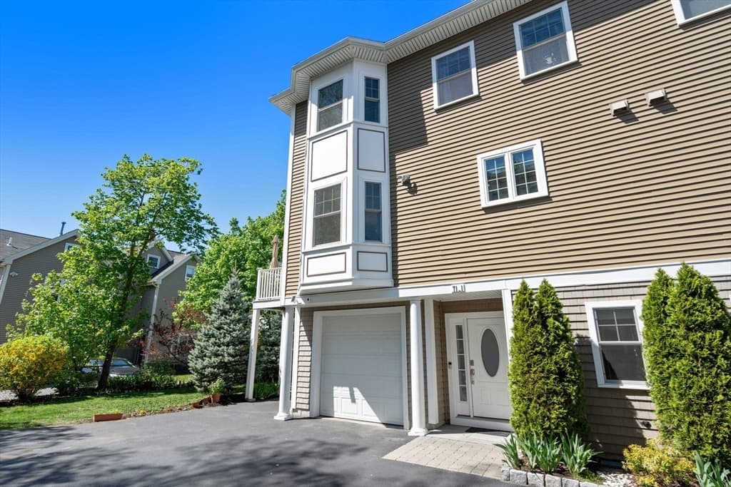 71 South St #1