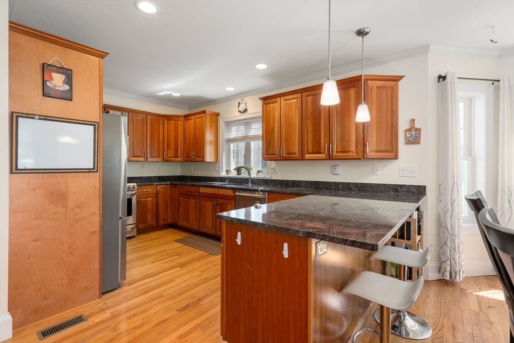 71 South St #1 photo 5