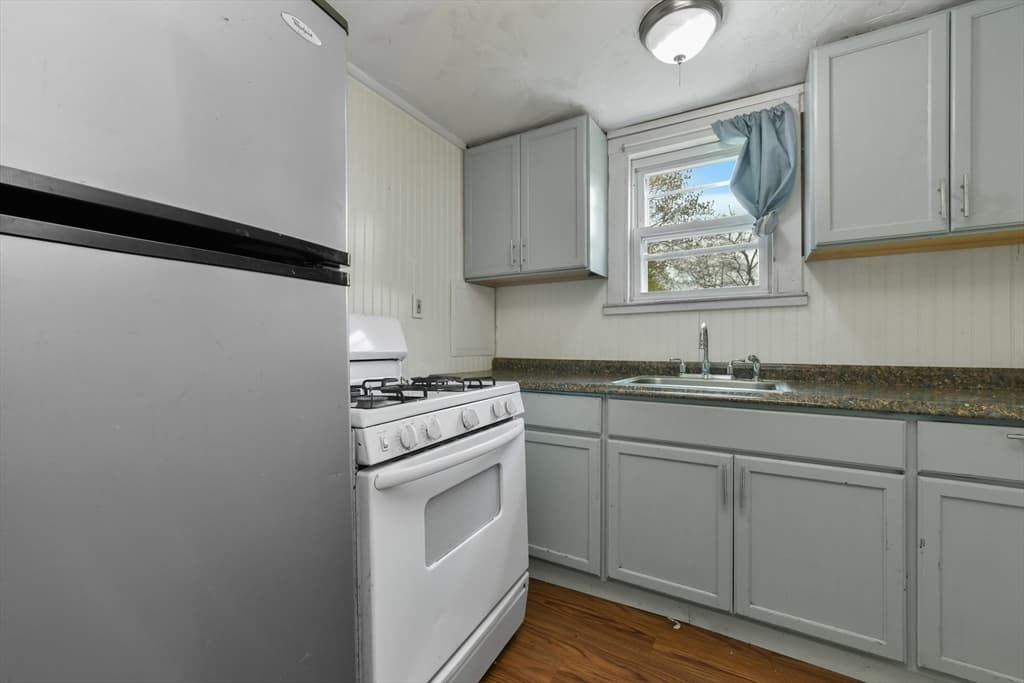 15 Chisholm Avenue photo 3