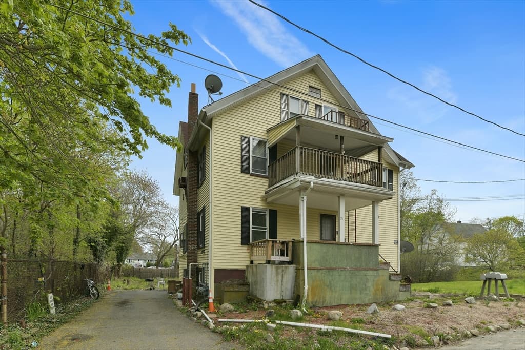 15 Chisholm Avenue