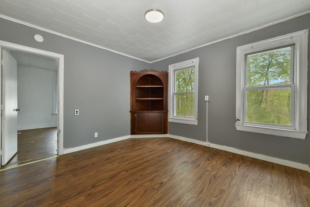 15 Chisholm Avenue photo 4