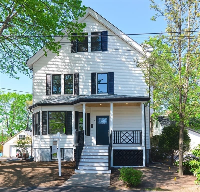 9 Summit St