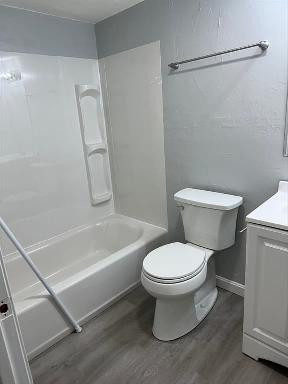 592 Beach Street #7 photo 5