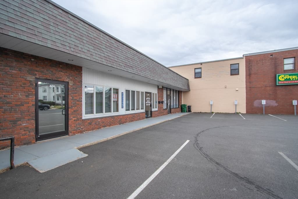 401 Broadway St #401