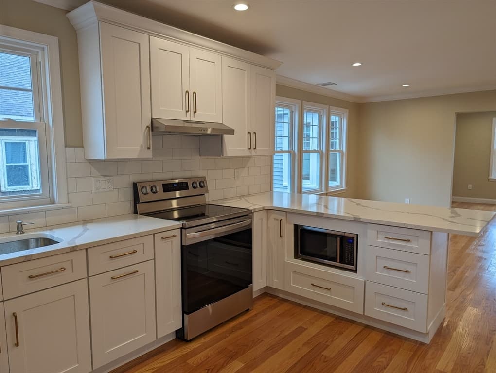 23 Warwick Rd. #2 photo 3