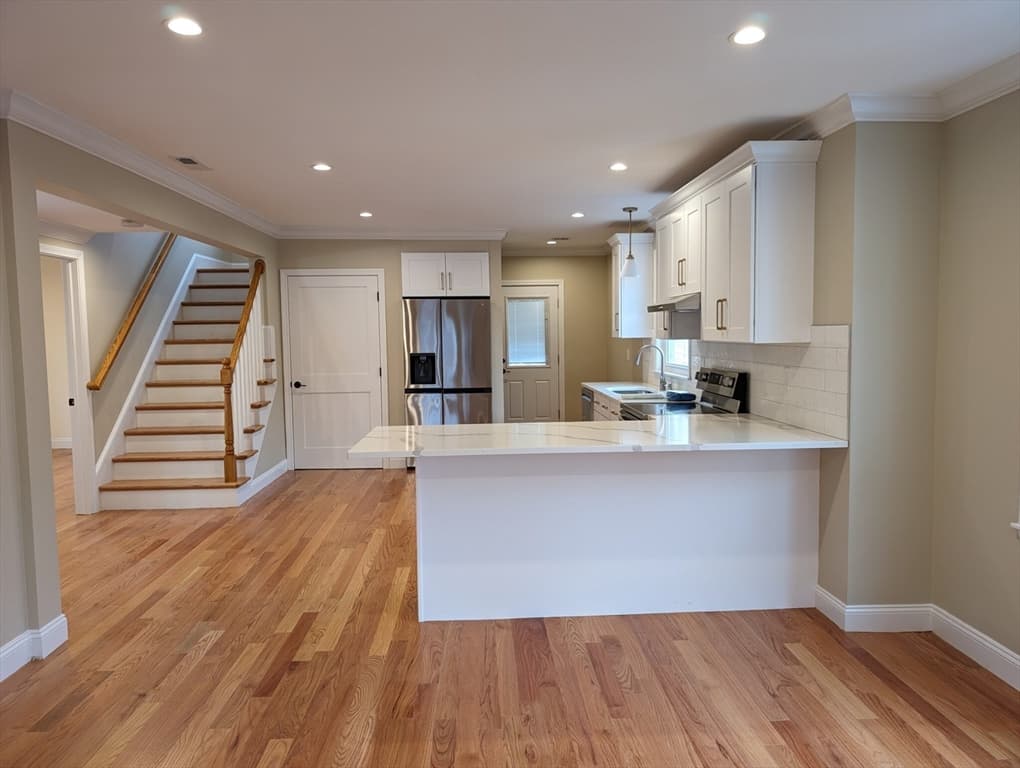 23 Warwick Rd. #2 photo 4