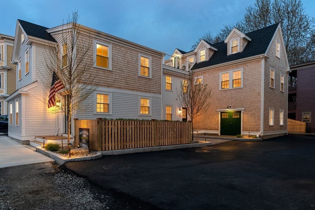 143 Derby Street #1 photo 3