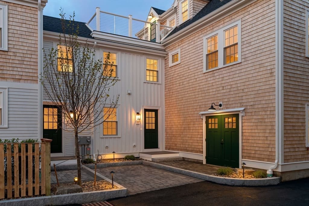 143 Derby Street #1 photo 4