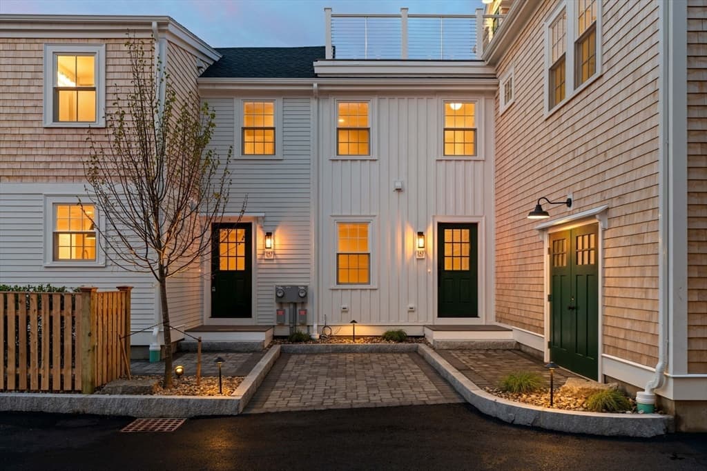 143 Derby Street #2 photo 2