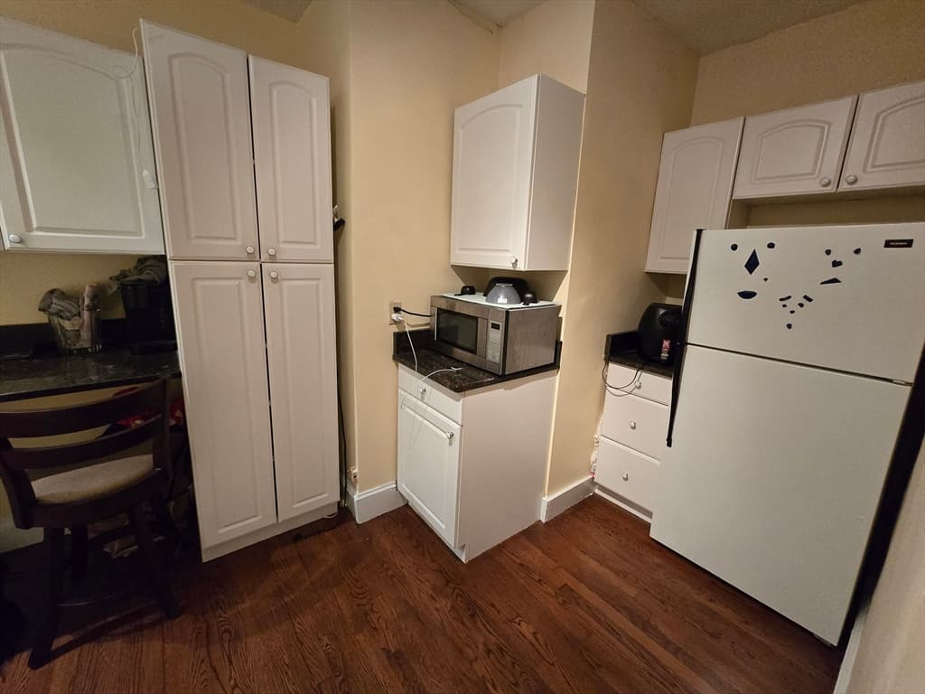 66 Queensberry #119 photo 4