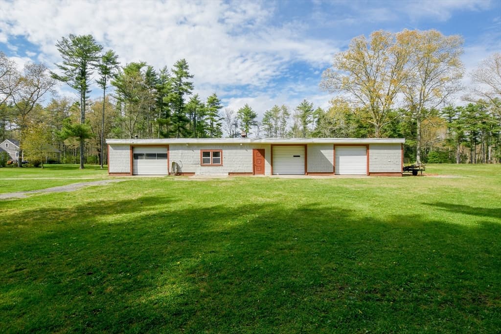 60 Mendell Rd photo 4