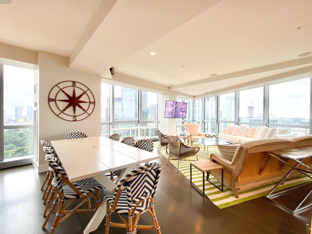 110 Stuart St #27G photo 5