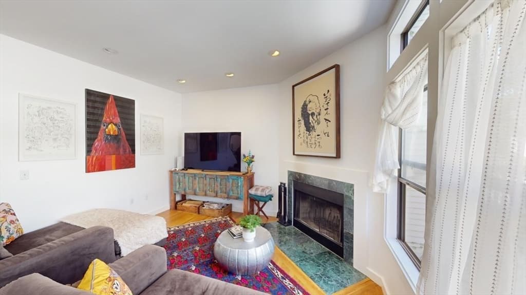 15 Roberts Rd #B photo 3