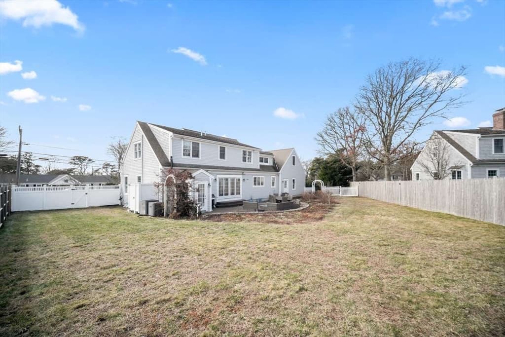 98 Orleans Road photo 4