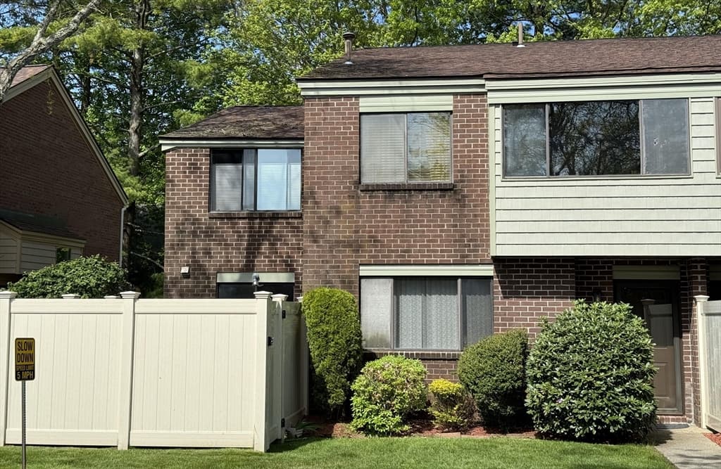 120 Greenbrook #120