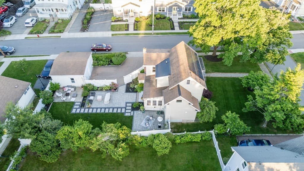 79 Oak St photo 4