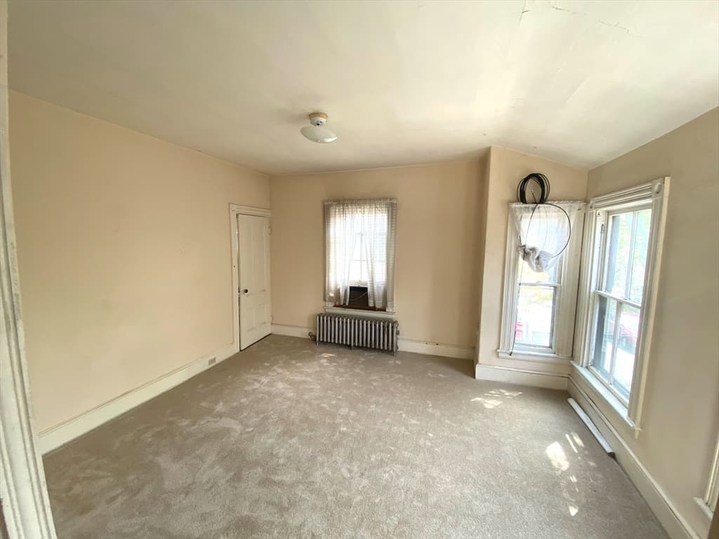 7 Dickinson St photo 3