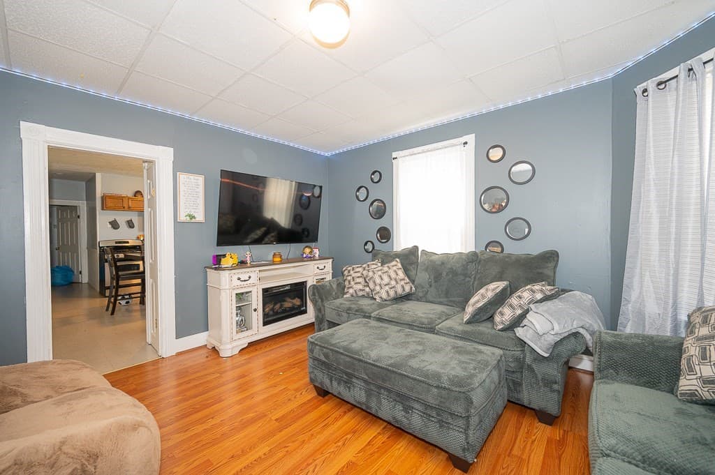 27 Rodney St photo 2
