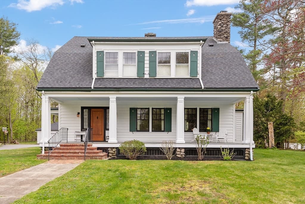 62 Windsor Ave