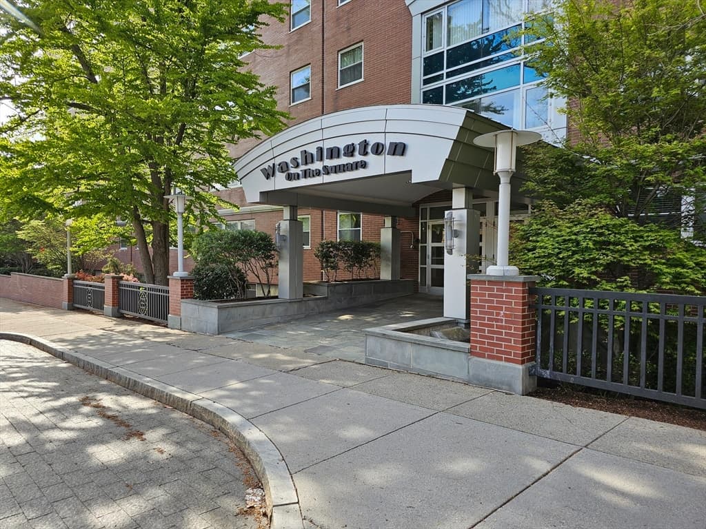 1600 Beacon St #507
