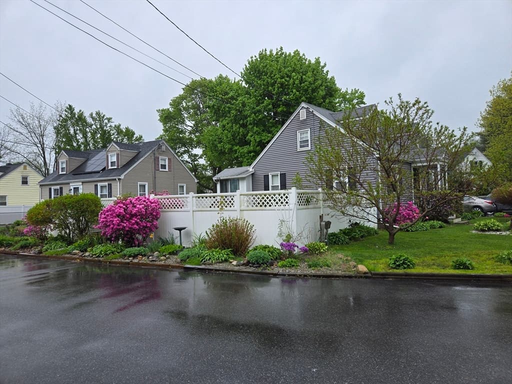 14 Kendal Dr photo 4