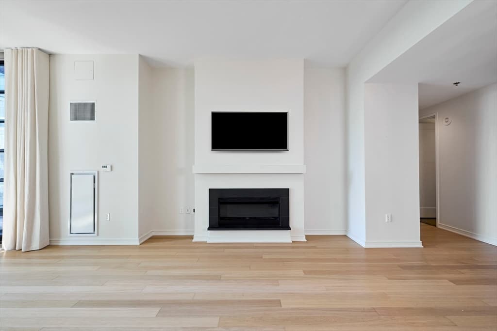 580 Washington St #Penthouse A photo 3
