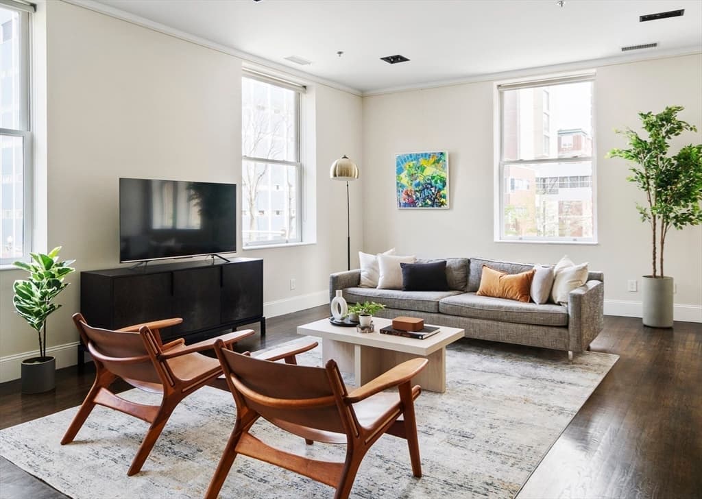 57 E Concord St #4 photo 3