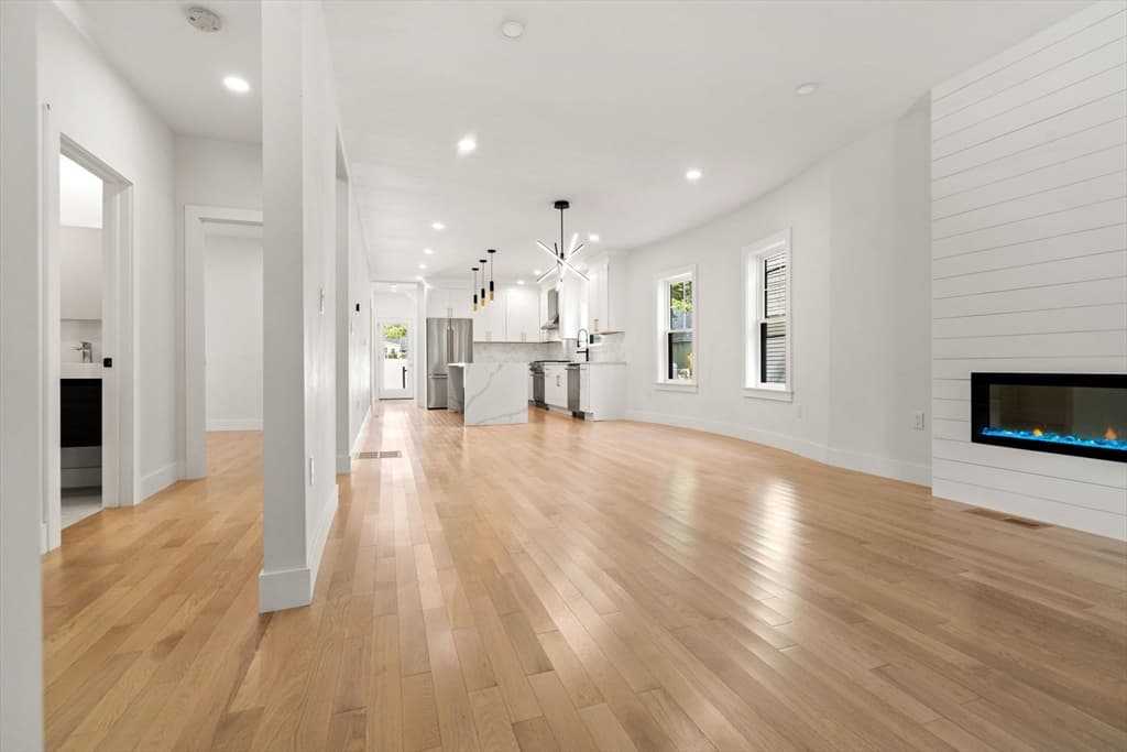 83 Electric Ave #83 photo 5