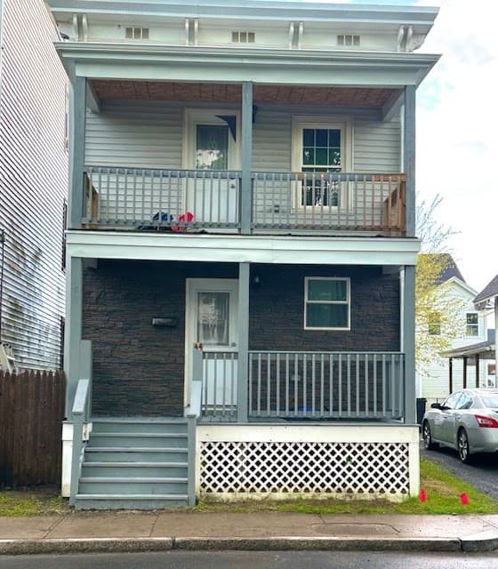 44 Church St