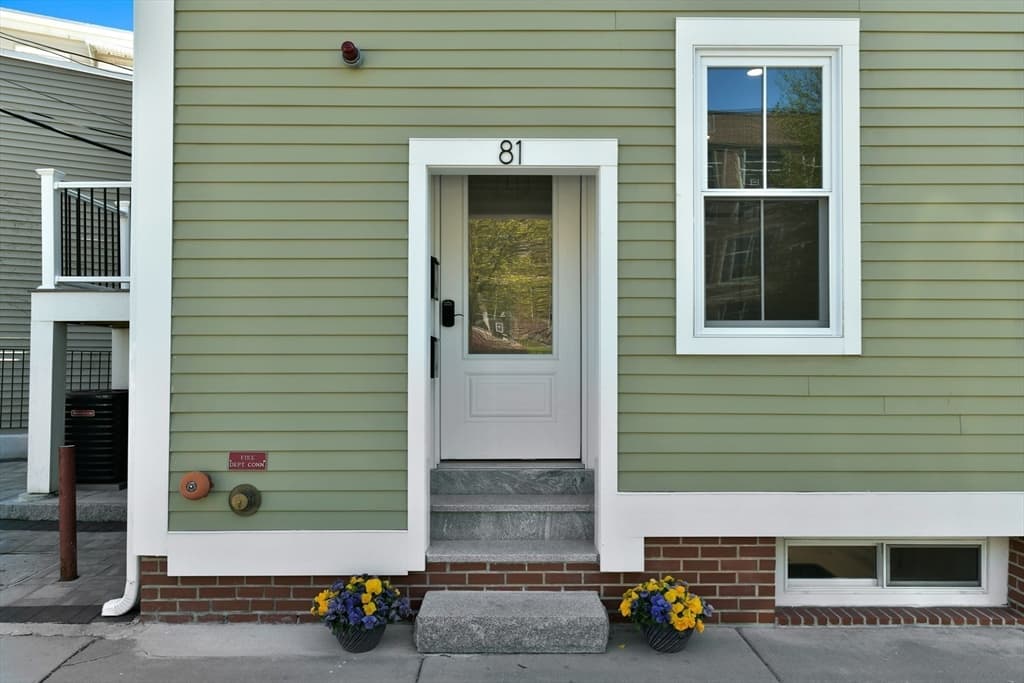 81 White Street photo 5