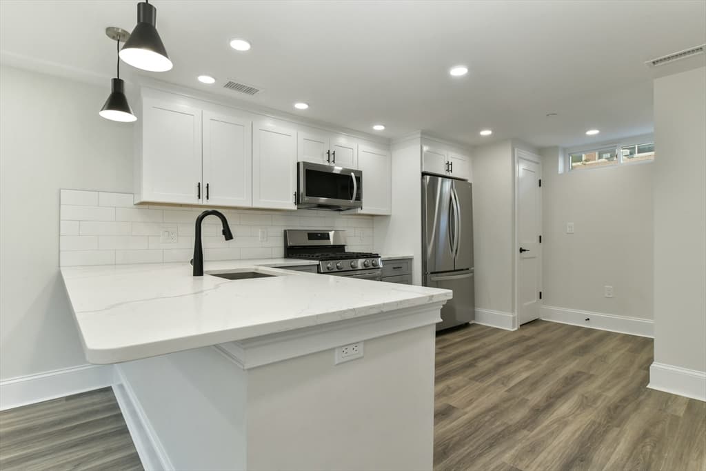 81 White Street #1 photo 5