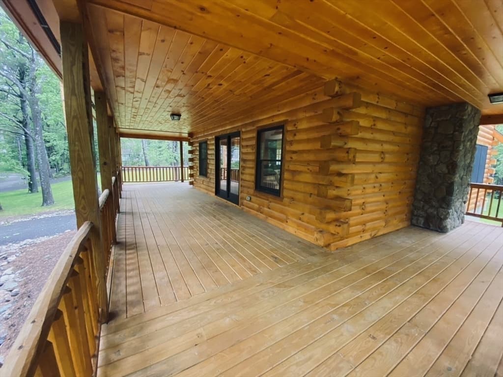 12 Mistletoe Dr photo 5