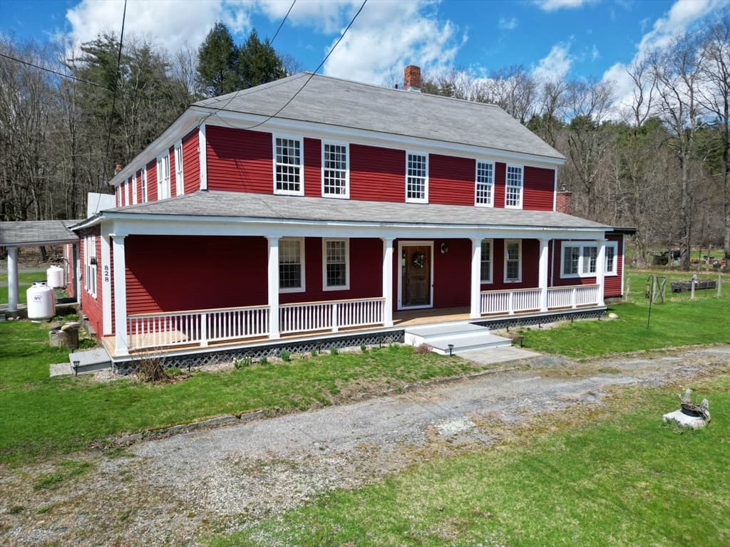828 Brattleboro photo 3