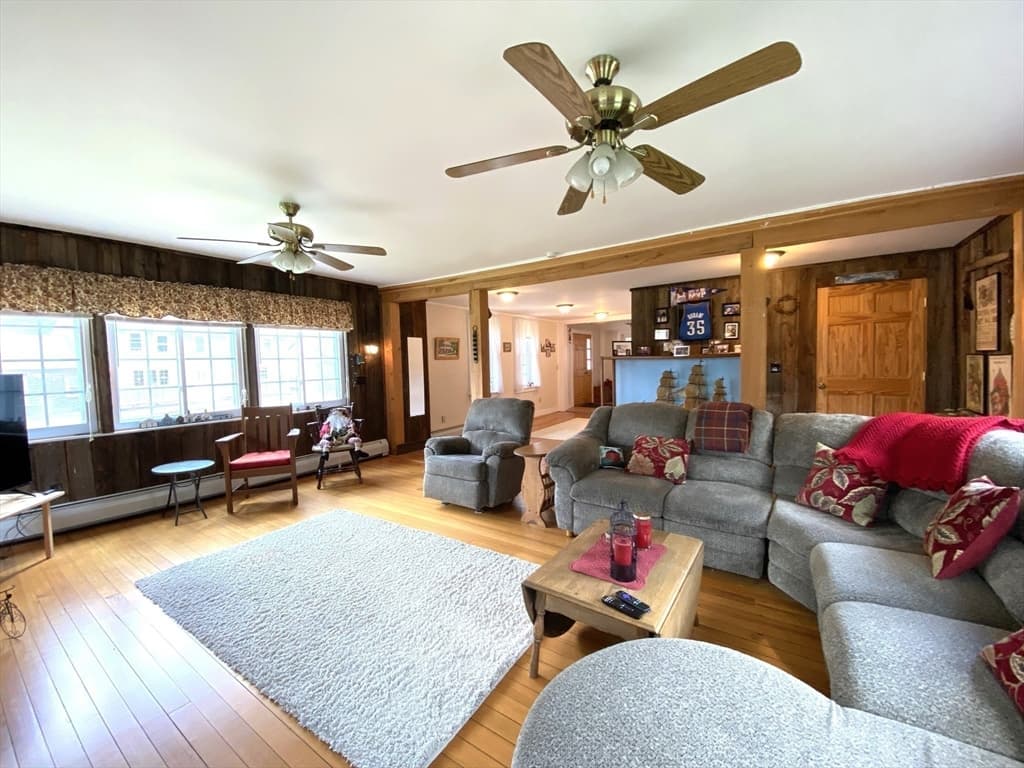 828 Brattleboro photo 5