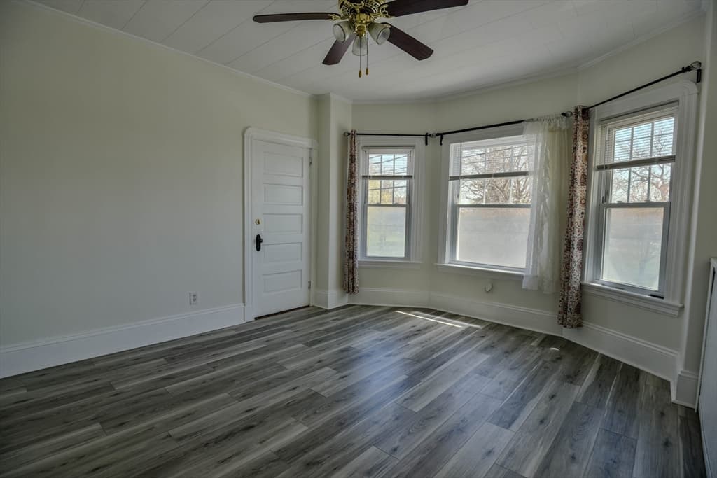 407-409 Bolton St #2 photo 3