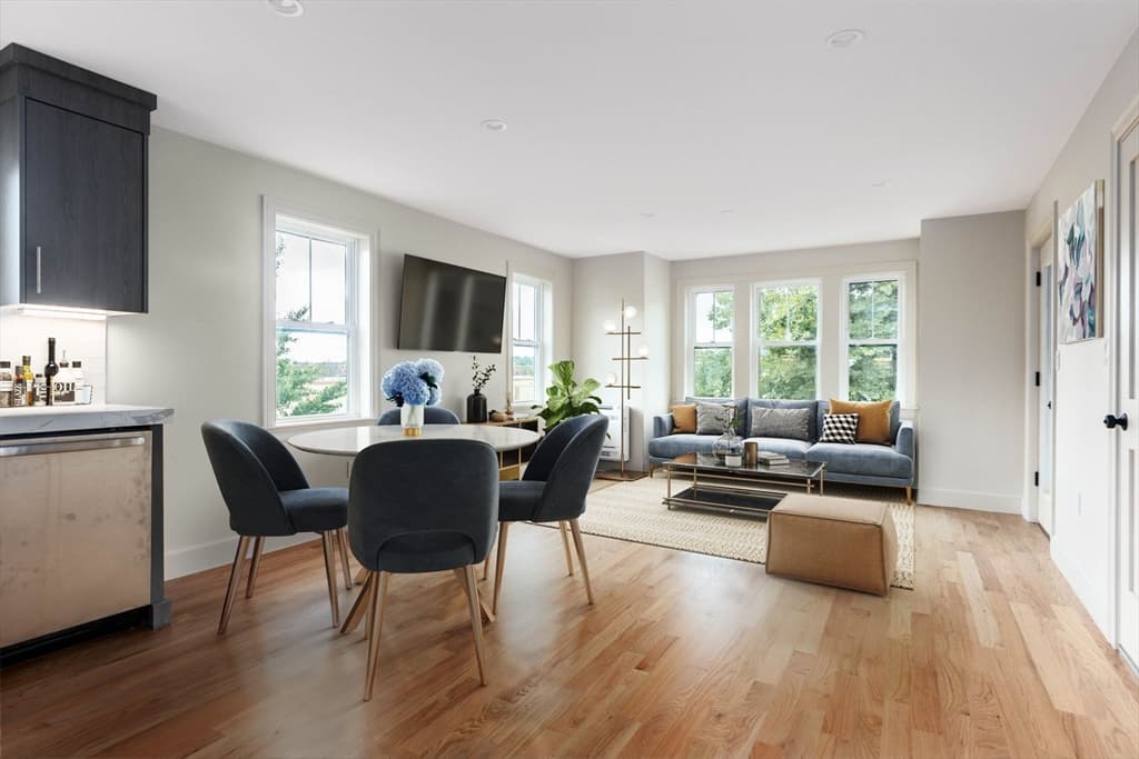 329 Columbia Rd #3