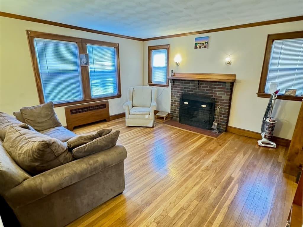 36 Colwell Ave. #1 photo 2