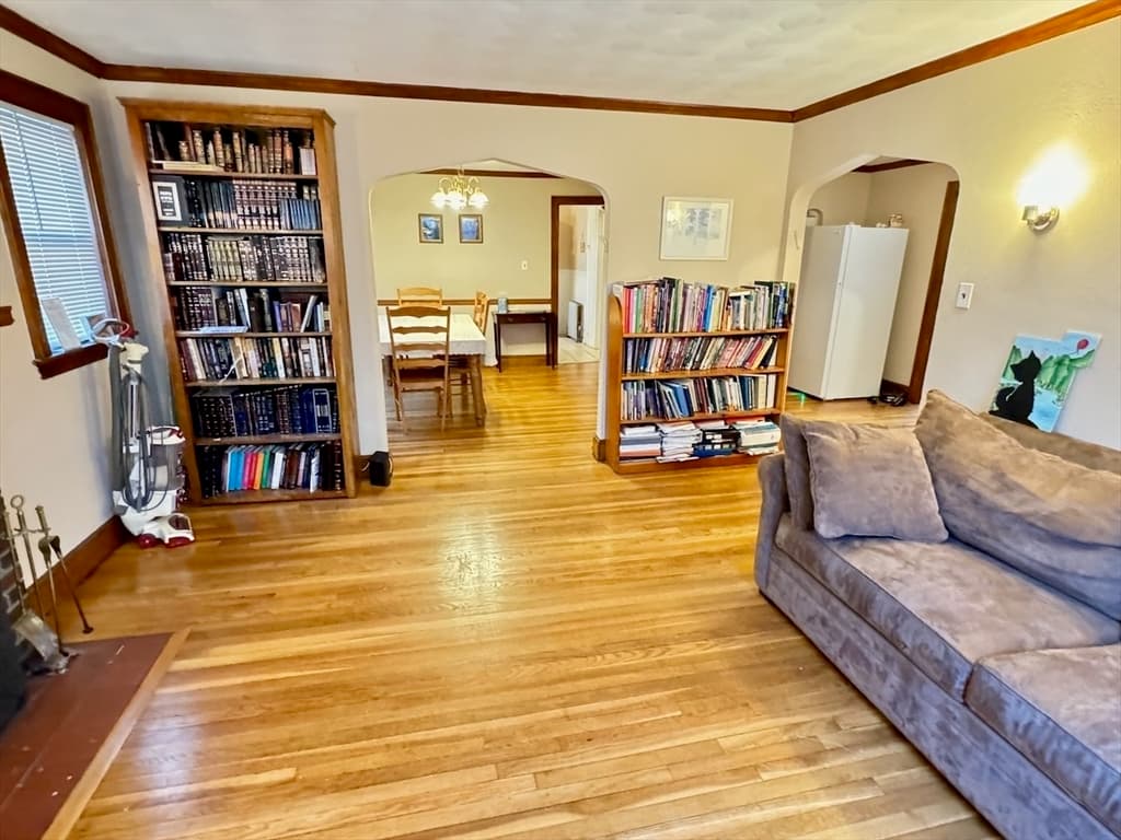 36 Colwell Ave. #1 photo 4