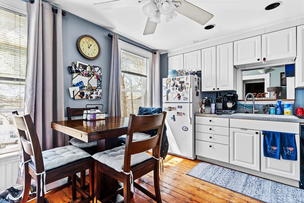 12 Highland Ave photo 4