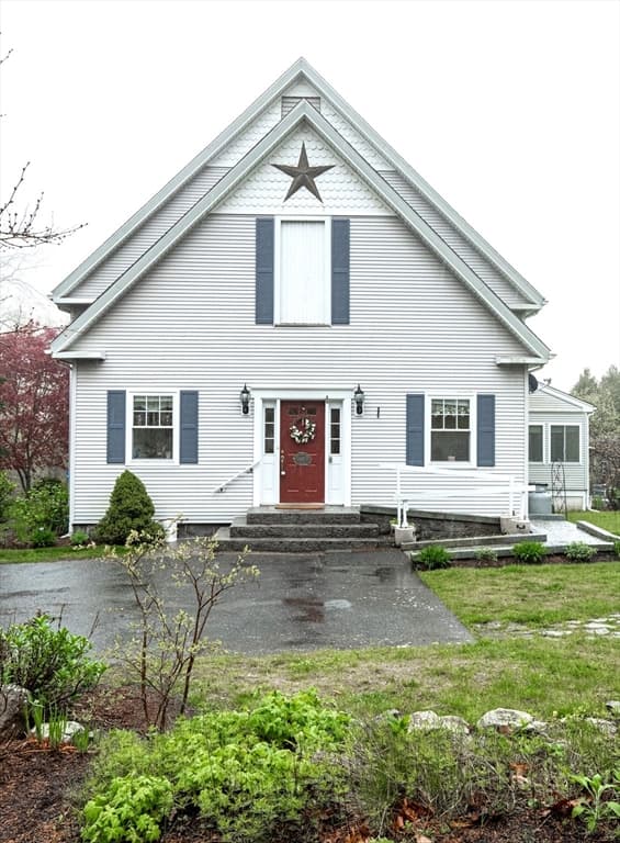 1 Squam Hill Ct #2