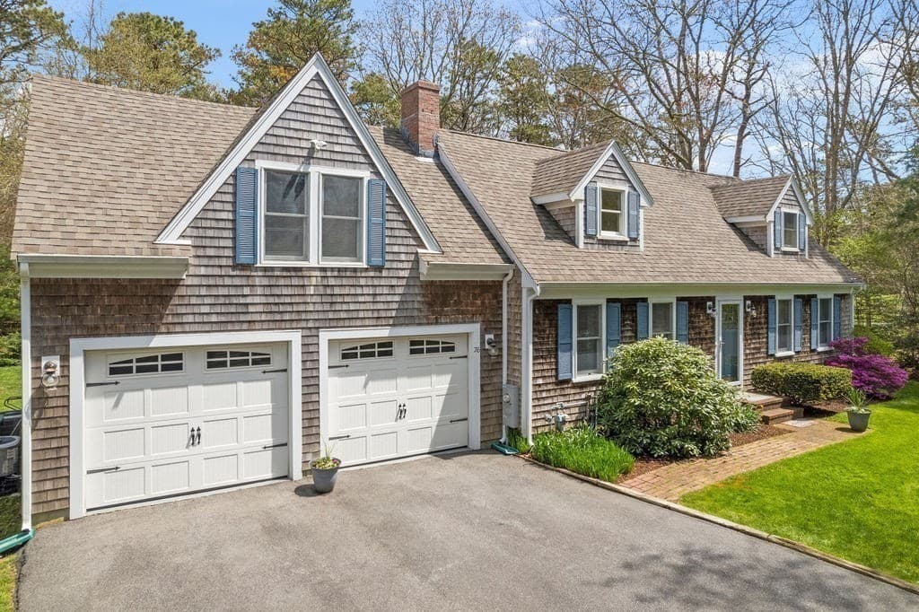 76 Holly Ridge Dr