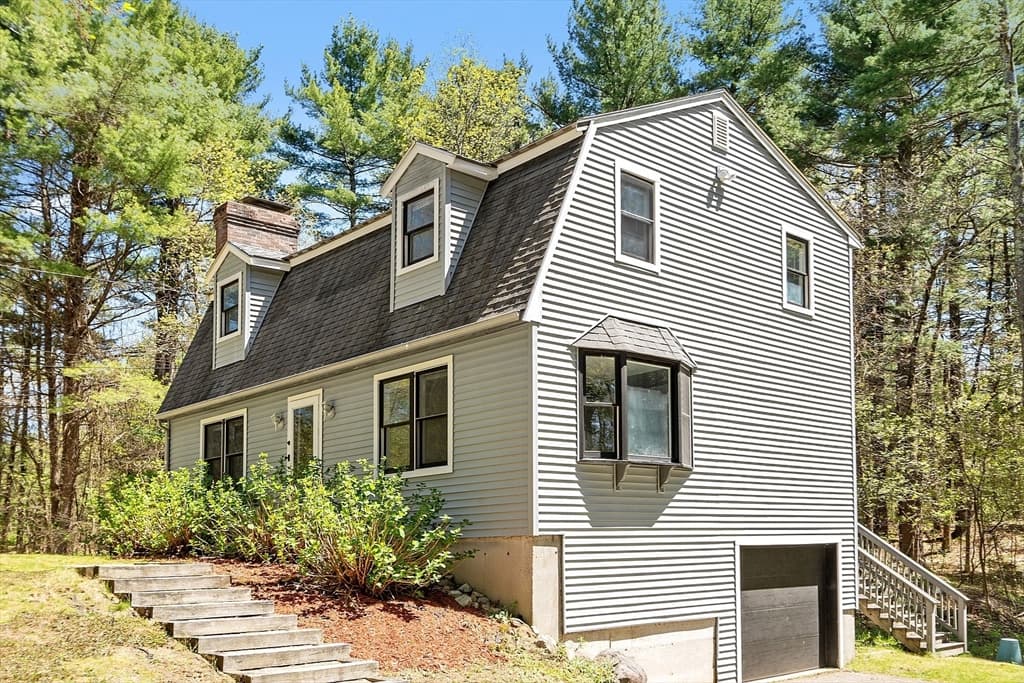 239 Groton Rd