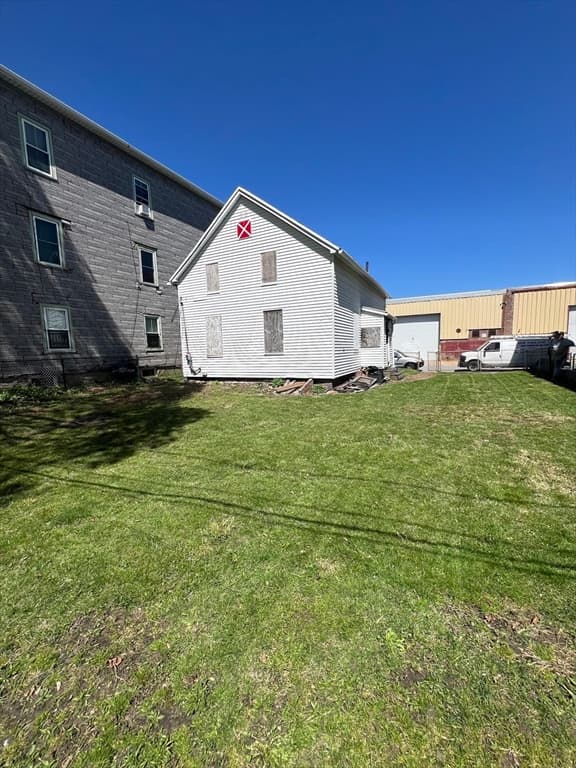 13 Sigel St photo 2