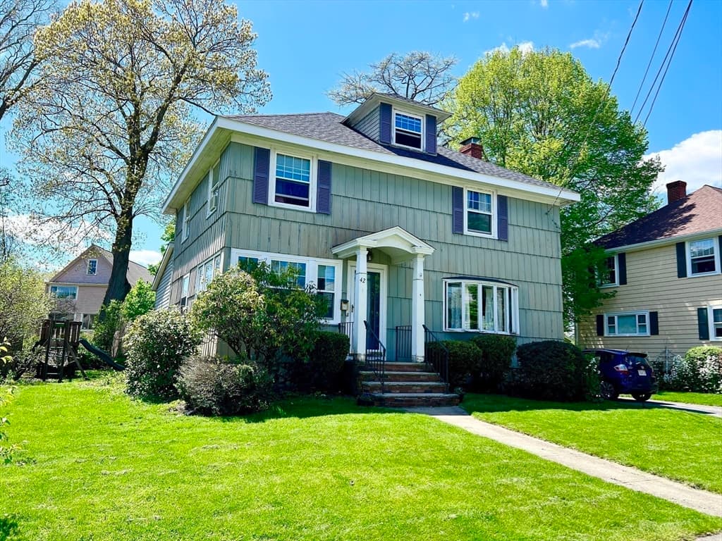42 Marion Avenue photo 4