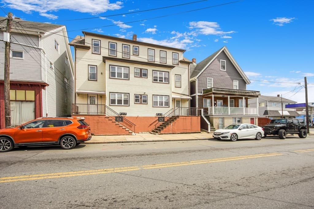 1674 S Main Street